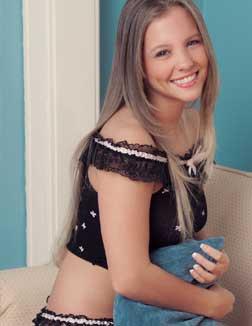 lavnya 22 year female call girls in Gurgaon